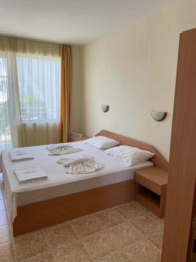 Rutland Sp Apartments Ravda ภายนอก รูปภาพ