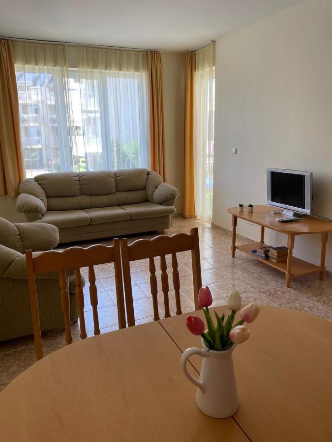 Rutland Sp Apartments Ravda ภายนอก รูปภาพ