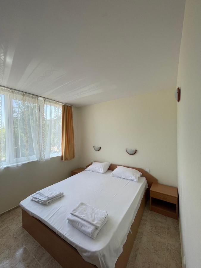 Rutland Sp Apartments Ravda ภายนอก รูปภาพ