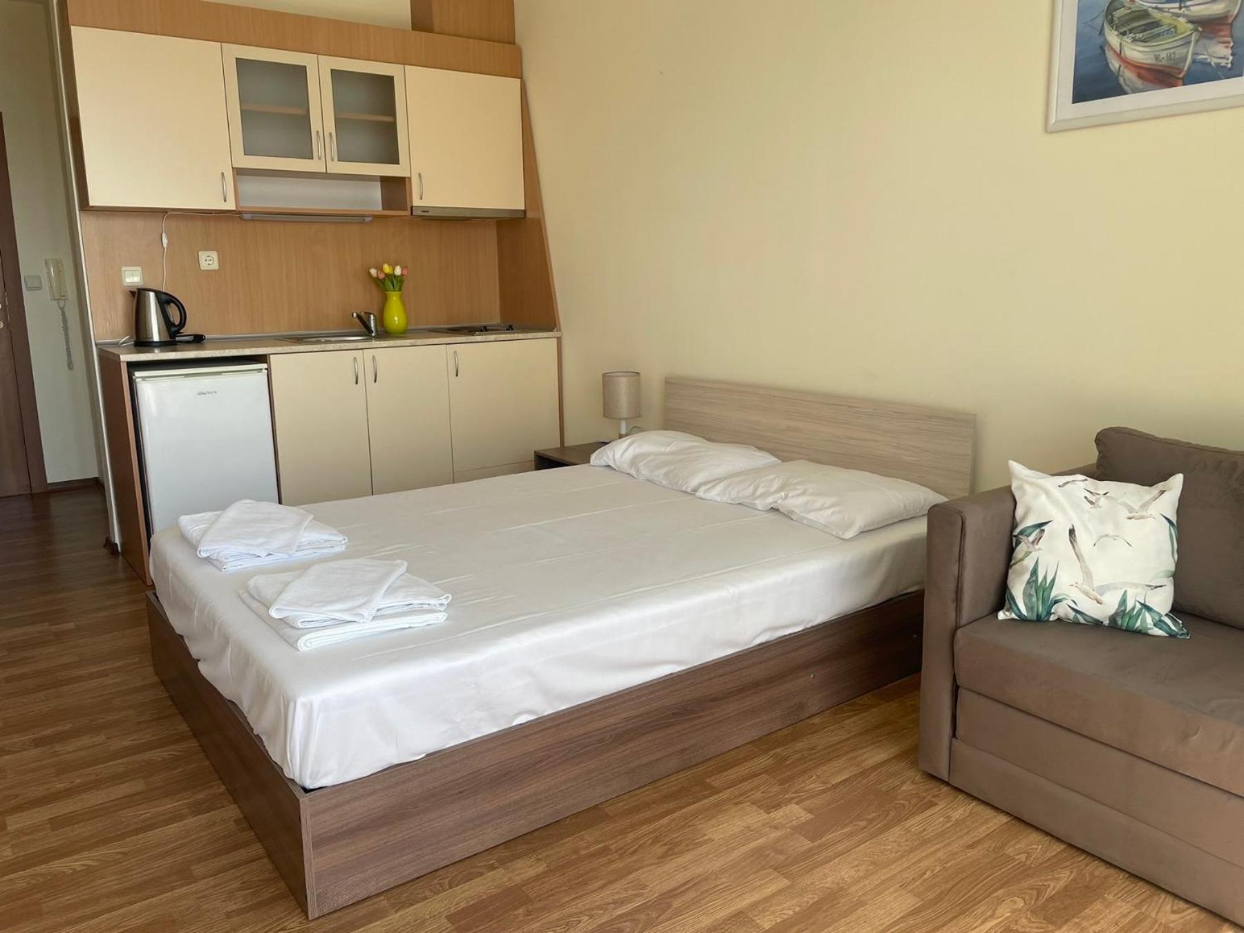 Rutland Sp Apartments Ravda ภายนอก รูปภาพ